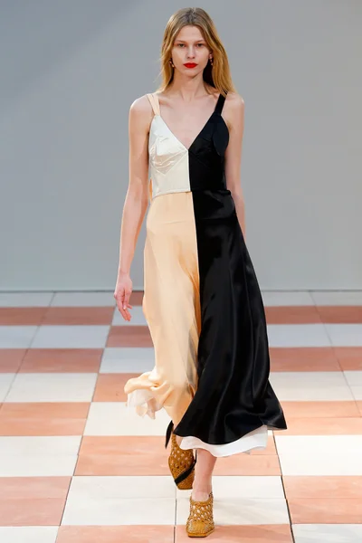 Look 5